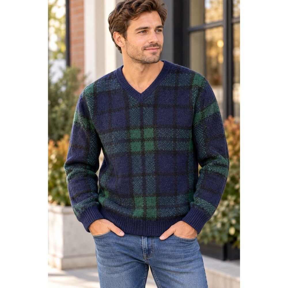 Gap Fuzzy Blue And Green Plaid Men’s Sweater, Size M